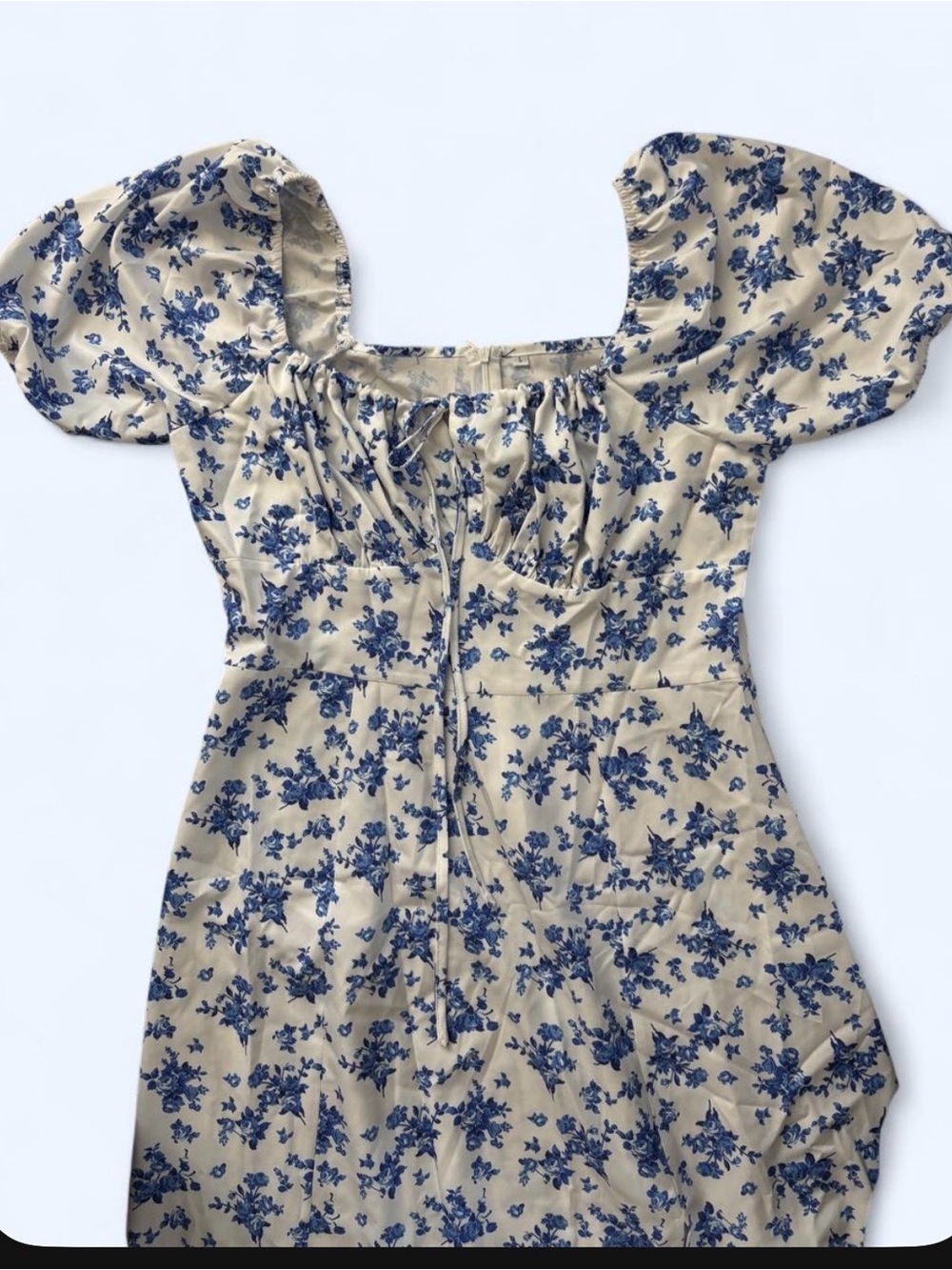 Floral Puff-Sleeve Square Neck Top in Cream and Blue